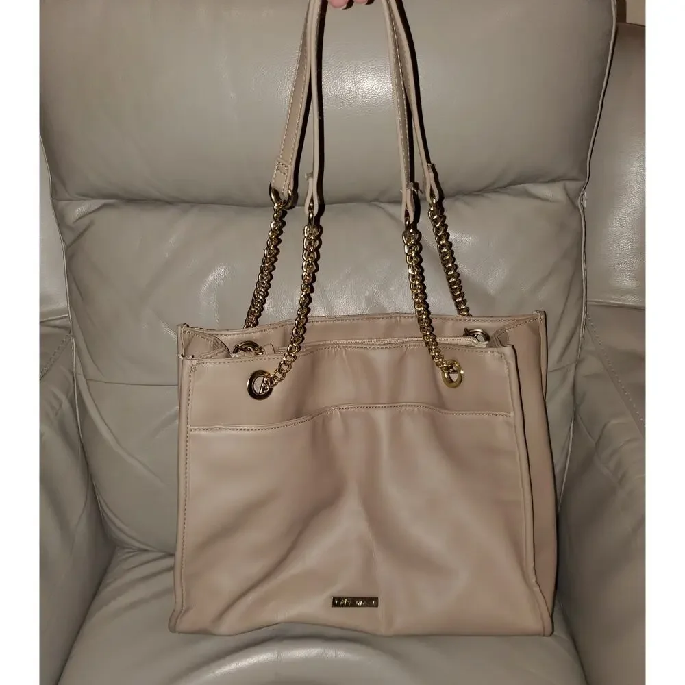 Betsey Johnson Tote Beige Tan Chain Handle Quilted Bow Detail - Picture 3 of 5